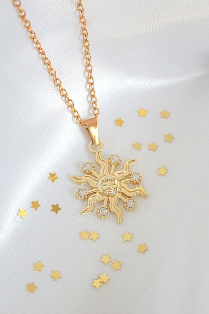 Radiant Sun Crystal Necklace - 24K Gold Plated Swedish Jewelry