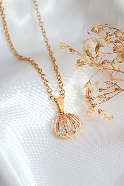 Golden Seashell Necklace with Crystals - Swedish Coastal Jewelry